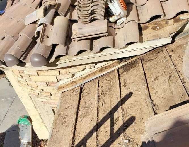 roof leak repair in Phoenix Arizona showing tile valley leak